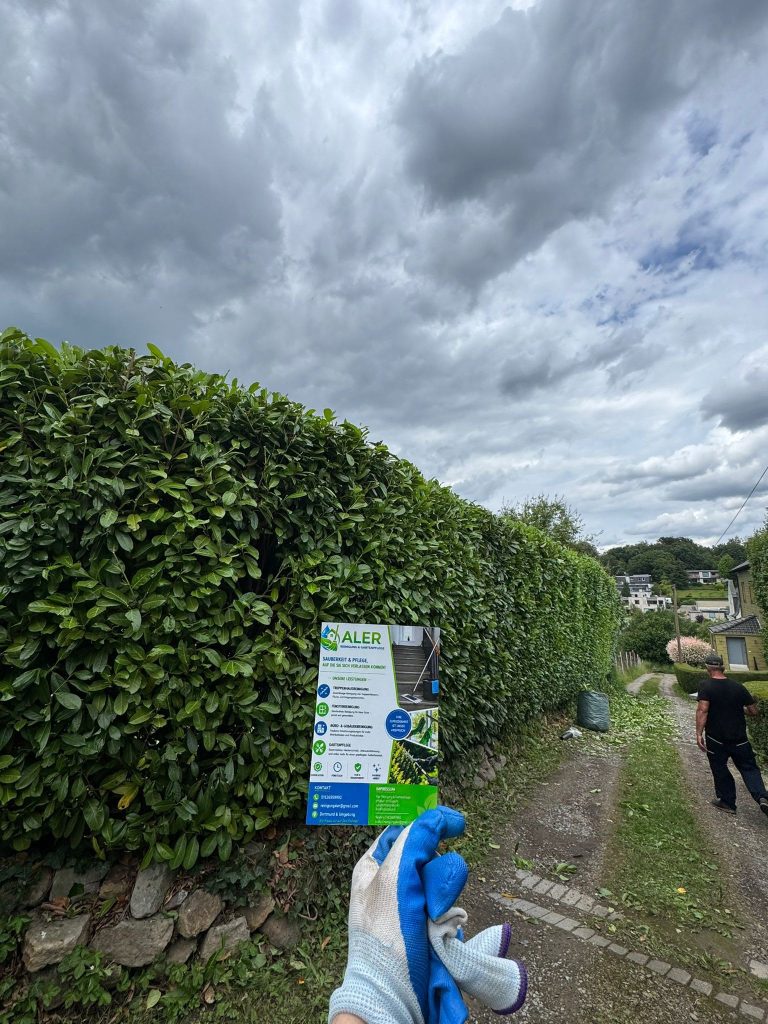 ALER Reinigung und Gartenpflege bei einem Auftrag in Dortmund